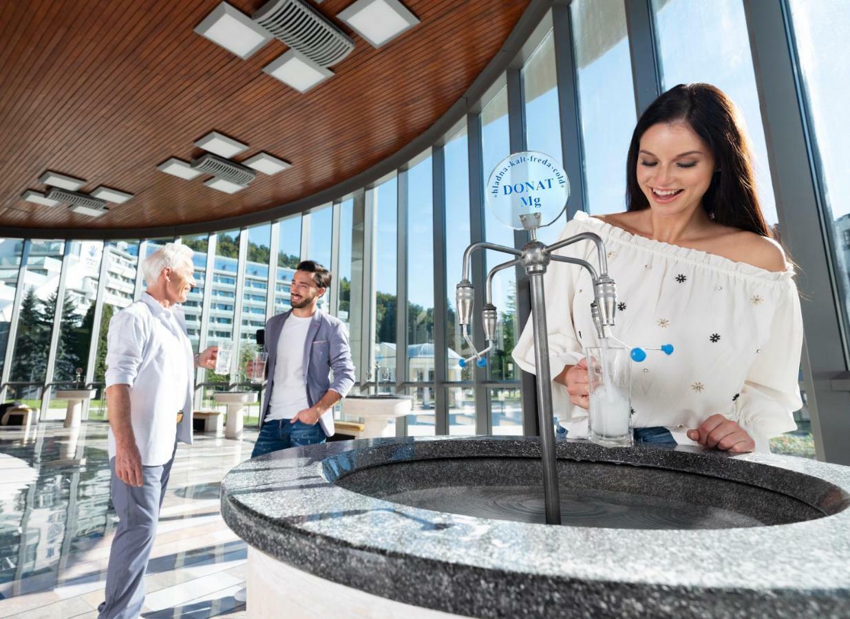 Atlantida Boutique Hotel ロガシュカ・スラティナ エクステリア 写真